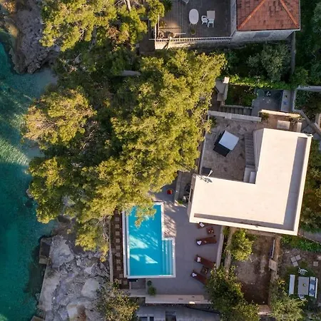 With Heated Pool On The Selca (Brac)