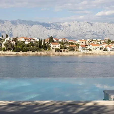 With Heated Pool On The Apartment *