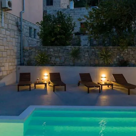 With Heated Pool On The Apartment Selca (Brac)